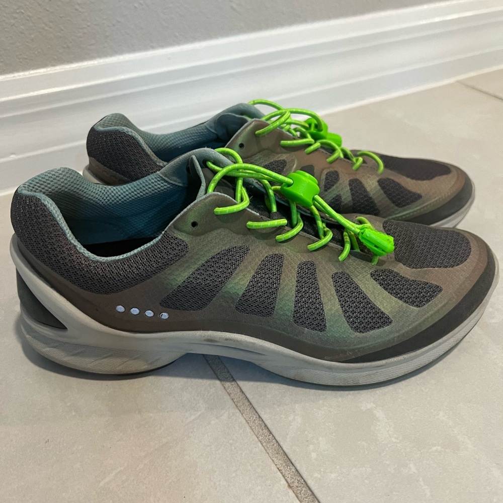 Ecco size 7,5 (8 europpean)
